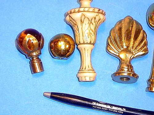 VINTAGE LAMP FINIALS - Afbeelding 2 van 5