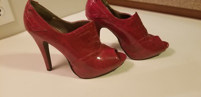 Charlotte Russe Women's Red High Heel(size 6m)