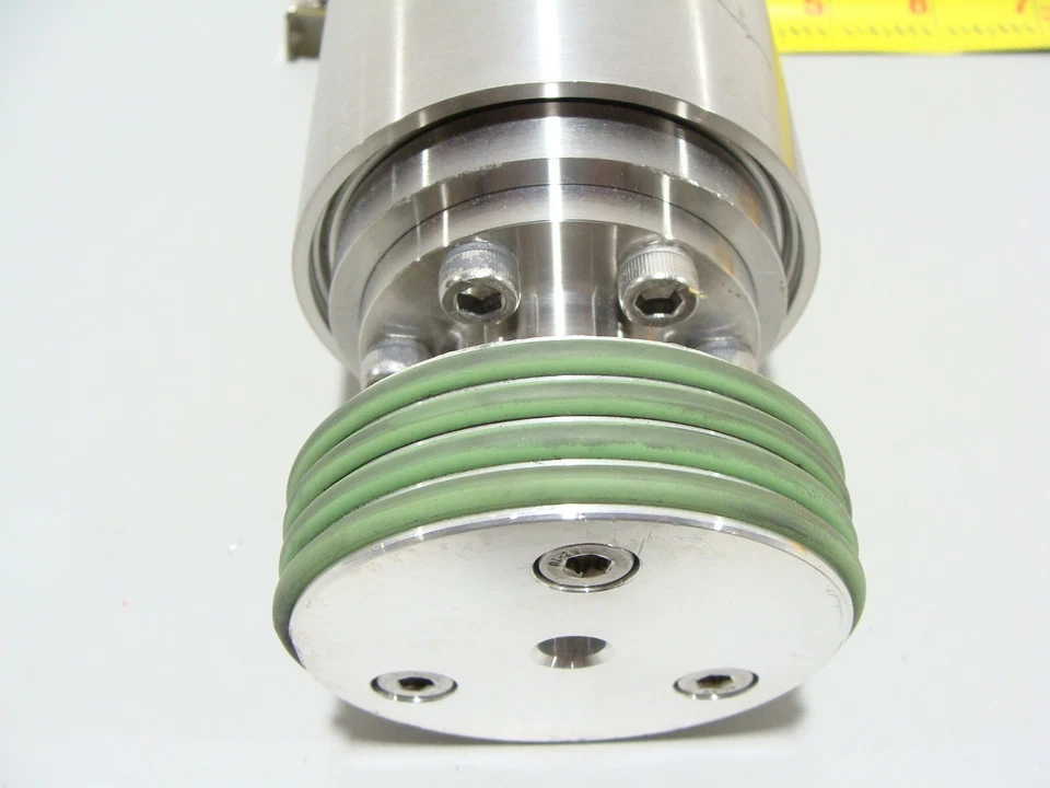 FerroTec Ferrofluidic High Vacuum Rotary Seal Feedthrough 134827A - Image 3 of 4