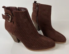 Stitch Fix Shoes Jackie Laser Cut Heeled Bootie Violet & Red 8M Laser Cut Ankle