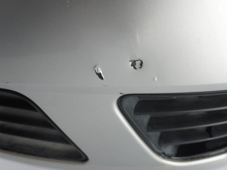 Vorderer Stoßfänger Gebraucht FORD FIESTA V Phase 1 - 1.3i - - Bild 4 von 4