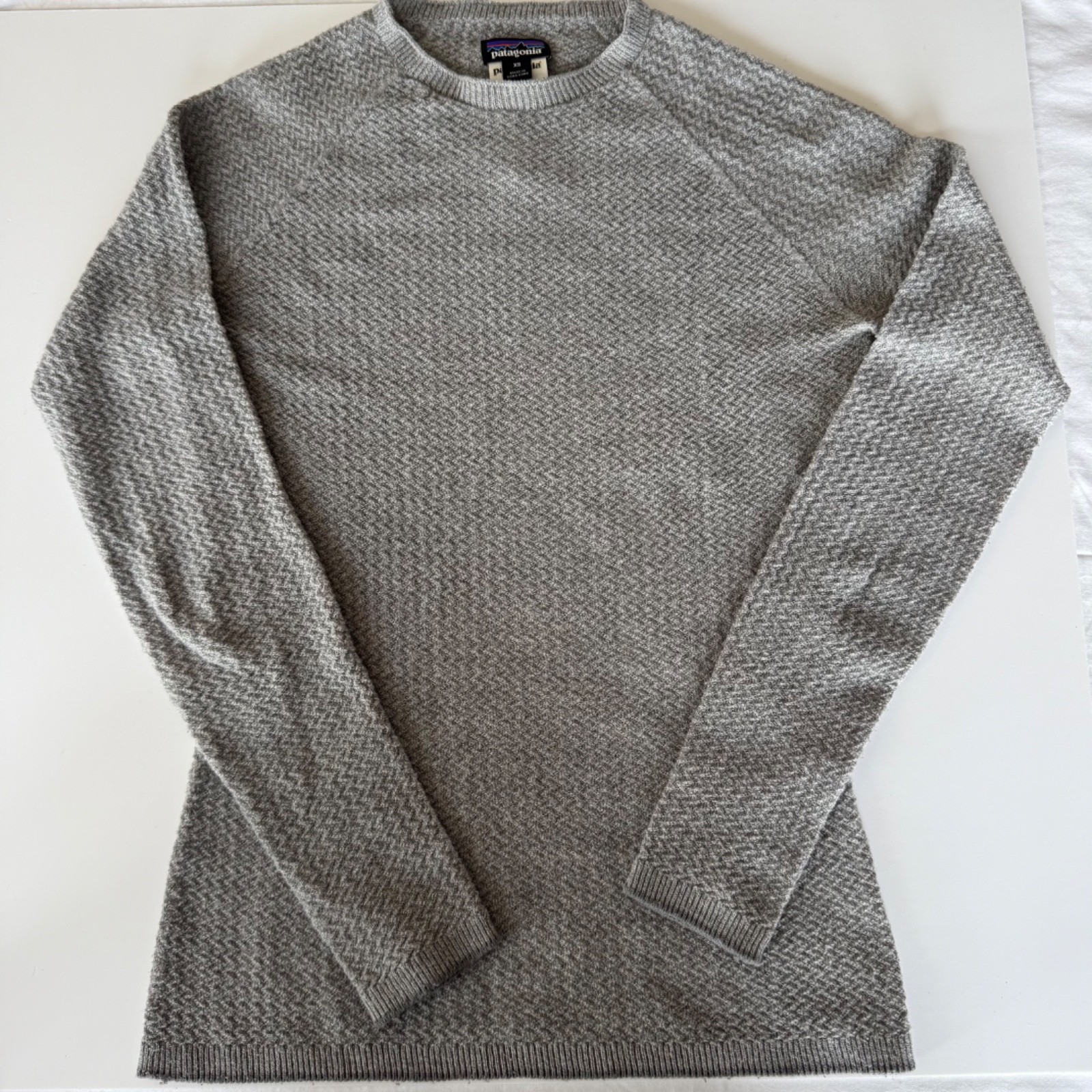 Patagonia Capilene Air Crew Men/Womens Sweater Merino Wool Base Layer Shirt