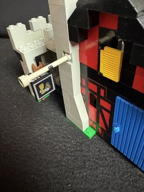 Lego 6067 Guarded Inn Knights Castle Crusaders Lion Knights from 1986 P2