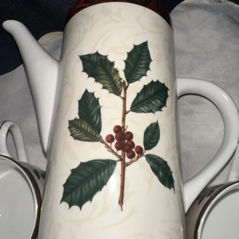 Juego de 2 tazas y servidor de cafetera Hallmark Sakura Christmas Holly 1999 vintage usado en excelente estado Foto 4 de 4