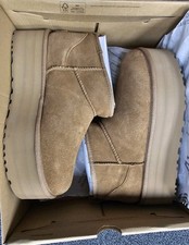 UGG Women's Classic Ultra Mini Platform Chestnut Boots 1135092 Size 9