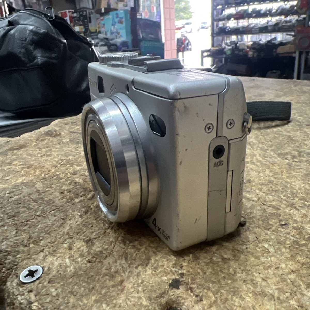 Sony Cyber-shot DSC-V1 5.0MP Digital Camera - Silver for sale