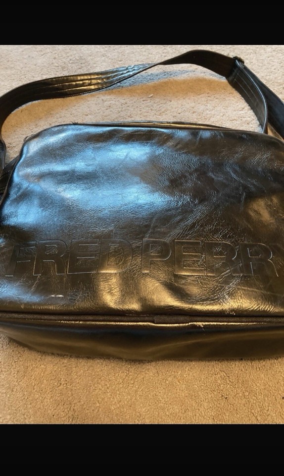 Fred Perry Classic Shoulder Messenger Flight Laptop Satchel School Bag