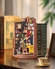 Rolife Silent Corner Study Book Nook Kit 3D Wooden Puzzle Model Craft Kit Gifts
