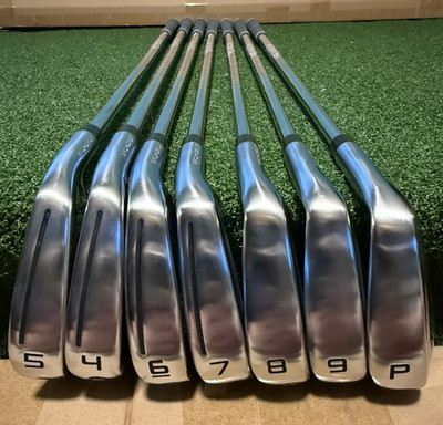TaylorMade P790 4-PW, Dynamic Gold 105 S300 Shafts, TaylorMade Z-Grips