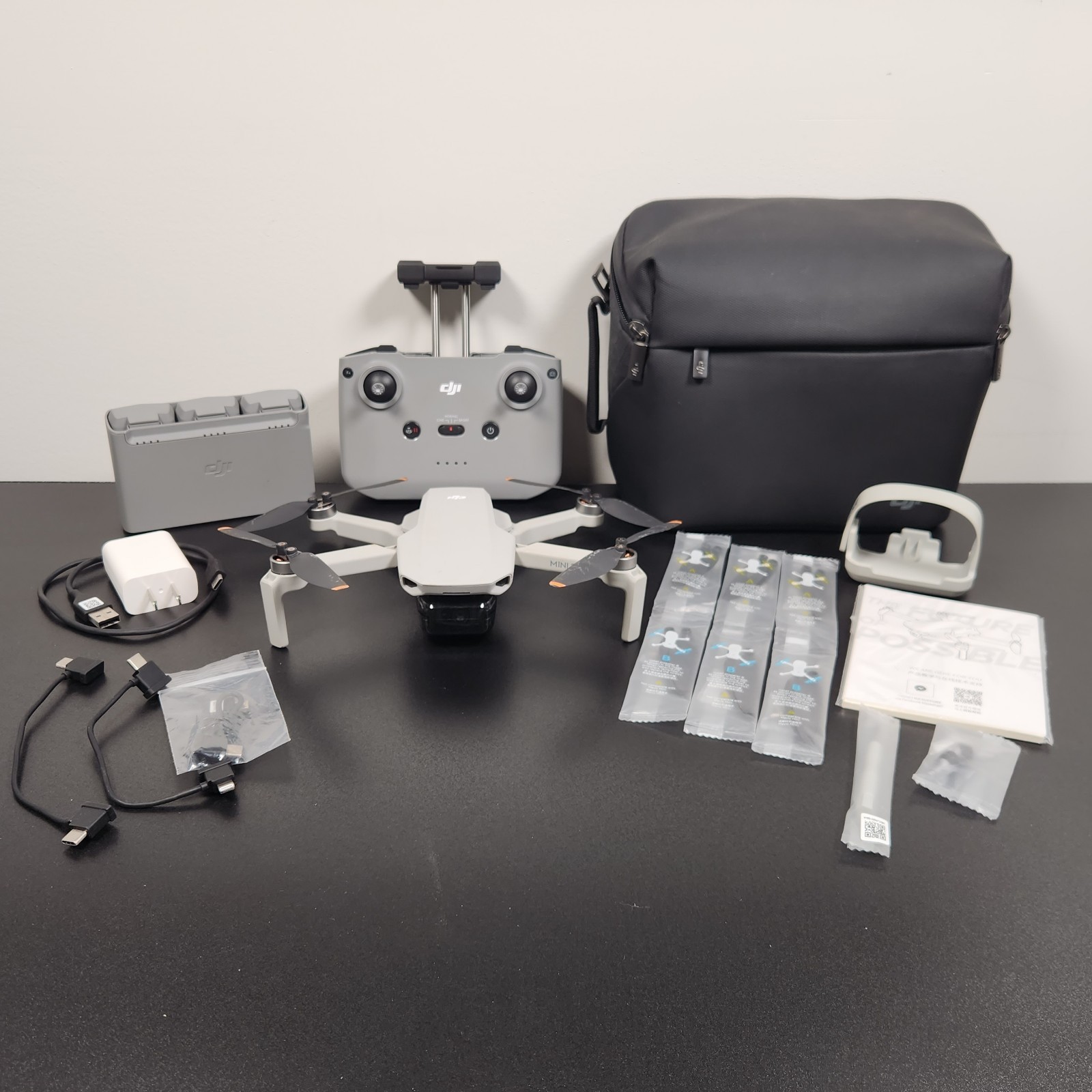 DJI Mini 2 Camera Drone Fly More Combo Accesories-image