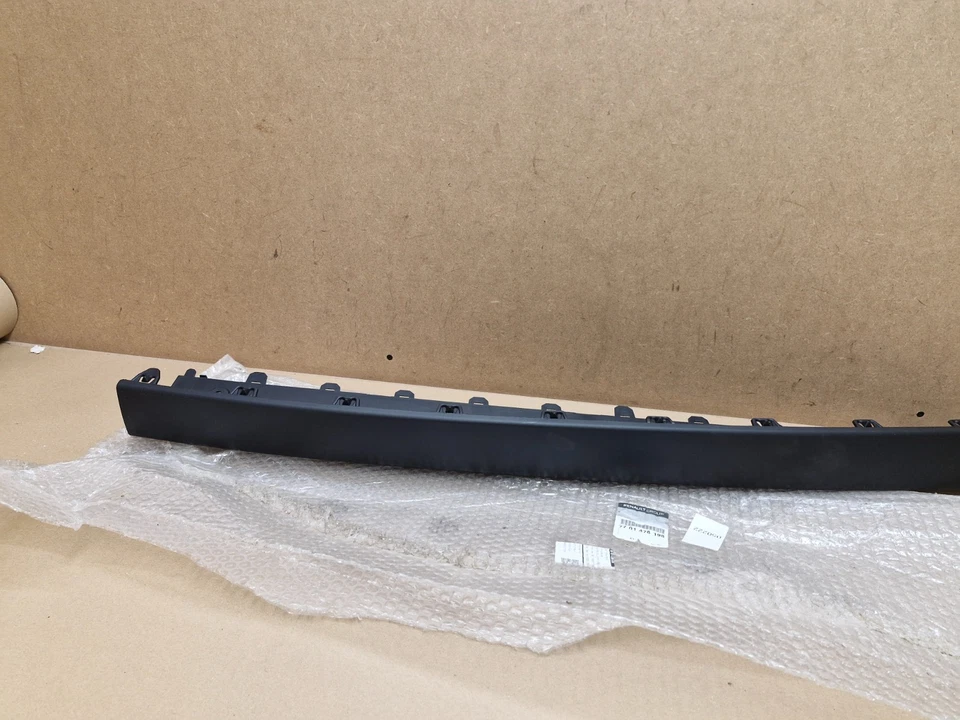 Renault Kangoo Rear Bumper Centre Moulding Trim 7701478198 Mk2  Genuine NEW - Image 4 of 4