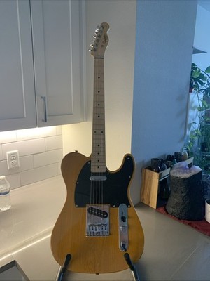 Squire Telecaster Affinity Gold Logo