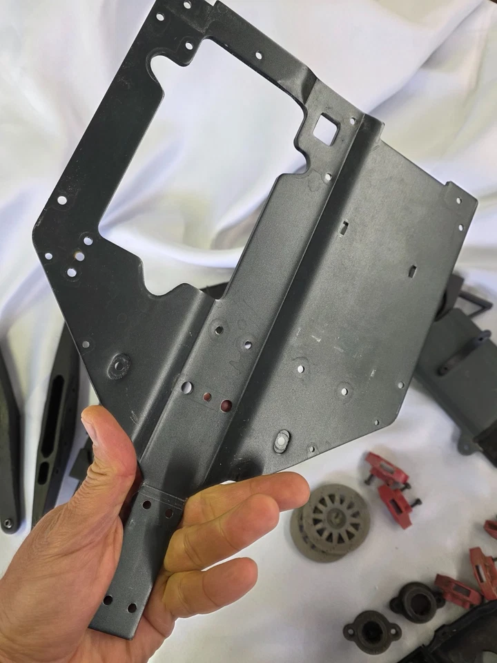 LOSI SUPER BAJA REY 1/5 ERSATZTEILE+Chassis+Federn usw - Bild 4 von 4