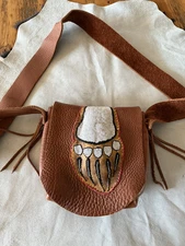 BEADED BEAR CLAW AMERICAN BISON LEATHER MUZZLELOADER POSSIBLES BAG