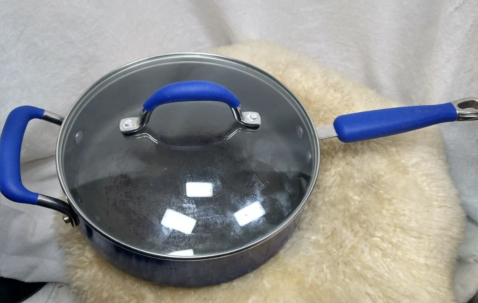 SARTÉN KITCHENAID SARTÉN 3 CUARTOS ANTIADHERENTE BASE DURA CON TAPA TQ03 AZUL - BONITA Foto 4 de 4