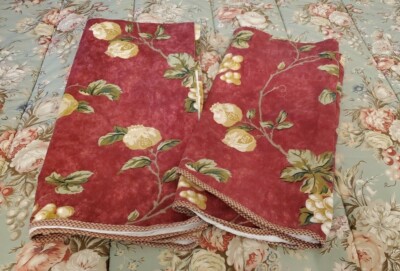 Waverly Chianti Red Mistral Broadway Scalloped Valance Grapes Pears Set of 2  