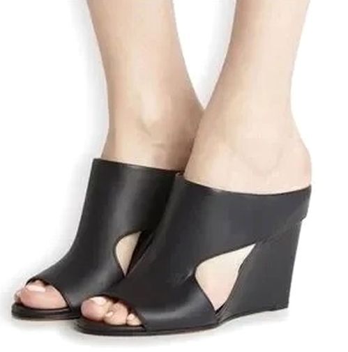 [OpenYy] FRINGE WEDGE MULE /追跡付 Beat Fringe Sabot in Honey for Women | Casadei®