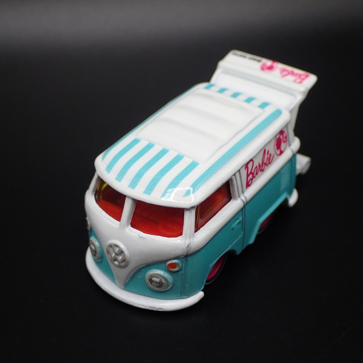 VW VOLKSWAGEN KOOL KOMBI MINI BUS VAN BARBIE RARE 1:64 SCALE