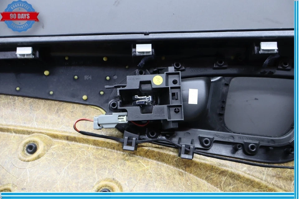 07-10 Jaguar XK XKR Panel de moldura de puerta interior del lado del pasajero delantero derecho OEM Foto 3 de 4