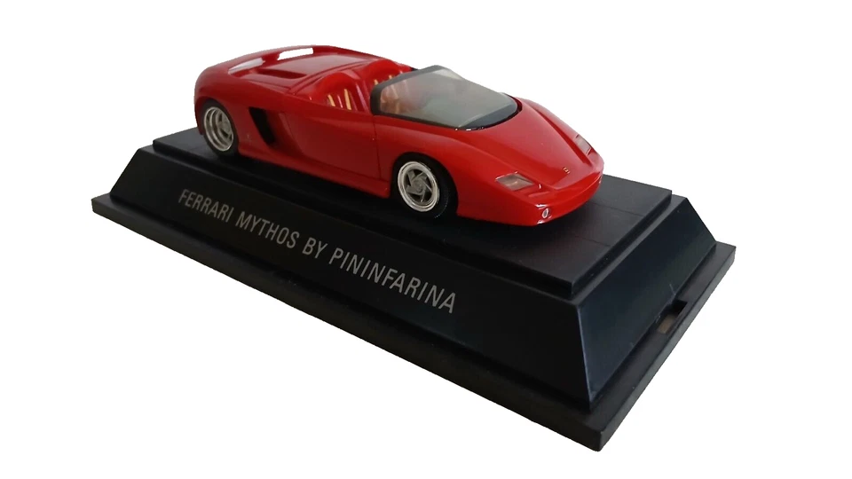 FERRARI MYTHOS BY PINIFARINA REVELL SCALA 1/43 - Immagine 3 di 4