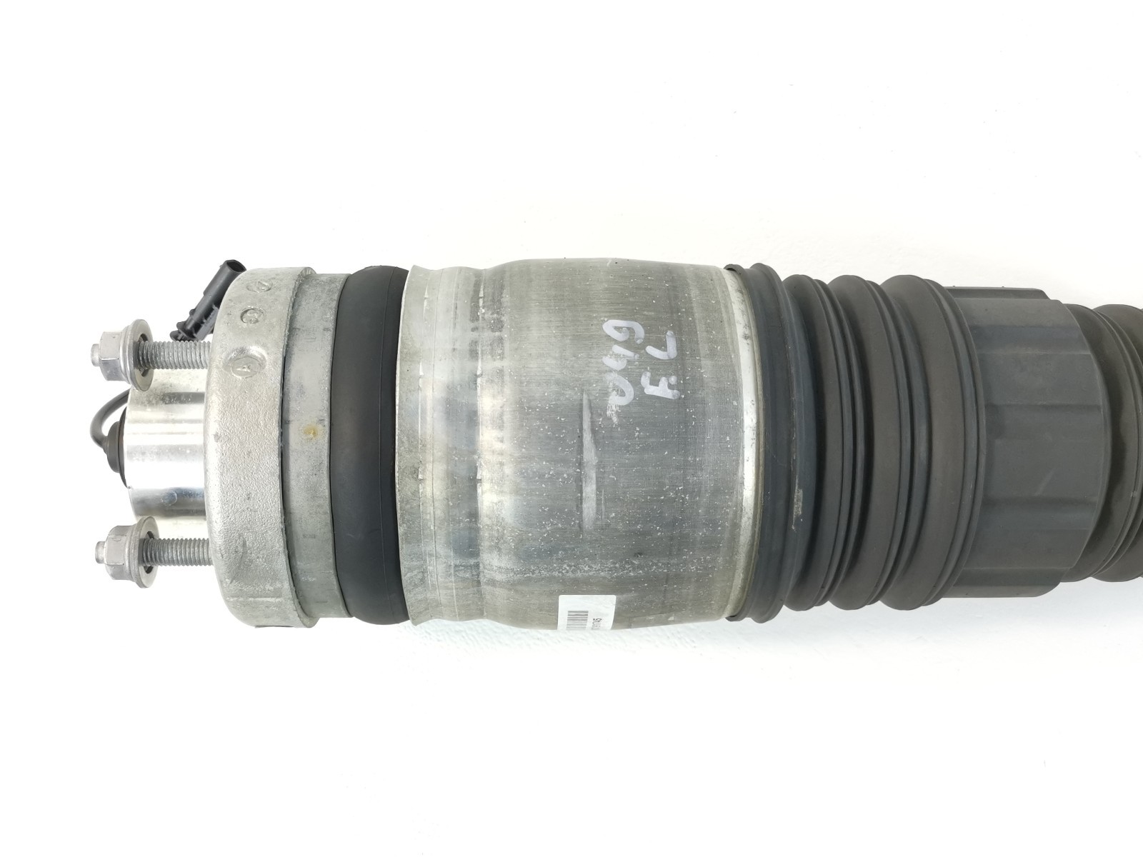 Maserati Levante 2018 Front Left Strut assembly P/N 670100716