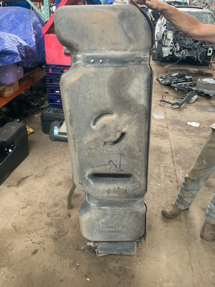 Conjunto de tanque de combustible Dodge Durango 2005-2006 OEM 05-06 tanque de gasolina Foto 4 de 4