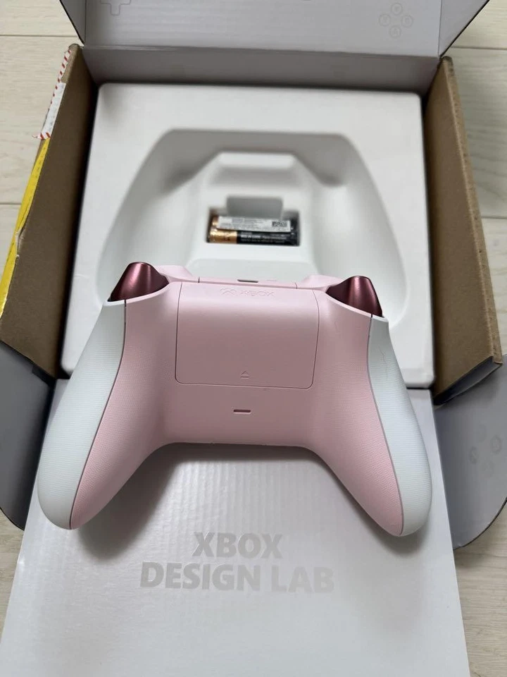 Micro-soft XBOX Wireless controller Cosmic Shift Pink brand new and unused 2023 - Image 2 of 4