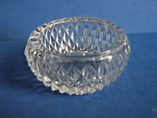 CLEAR ROUND DIAMOND POINT CUT GLASS OPEN SALT CELLAR w/CLEAR POLISHED BOTTOM