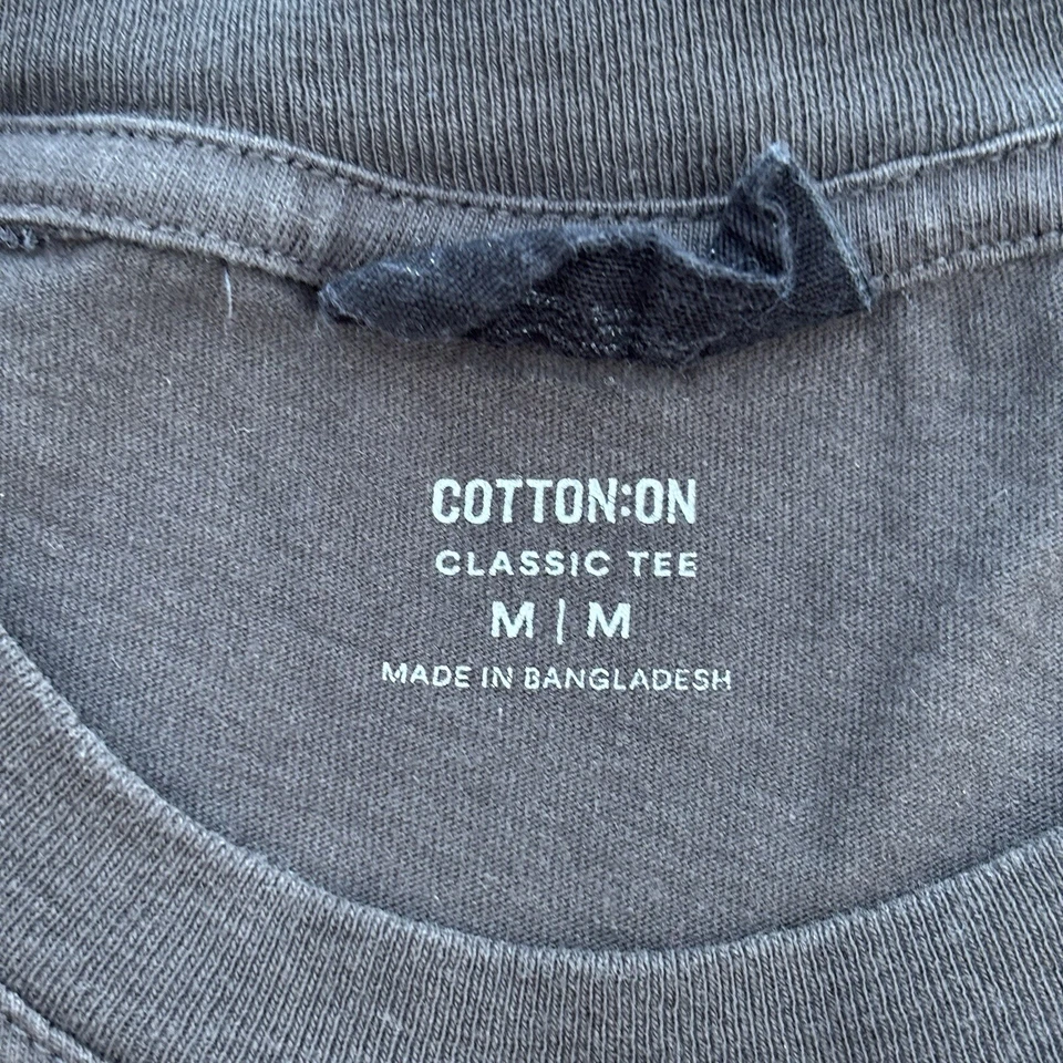 Genesis Vintage Distressed Rock Band T-Shirt Tony Banks  Phil Collins - Image 4 of 4