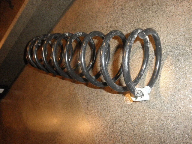 Nuevo de Lote Antiguo Original Volvo #1273977-7 Muelle helicoidal de puntal trasero (rojo) 740,760,940,949SE,960 Foto 4 de 4