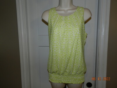 Maurices Women Lime green white geometric Sleeveless Blouse S