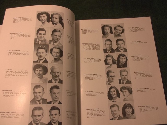 ORIGINAL 1949 FARMINGTON HIGH SCHOOL YEARBOOK ROLL CALL MICHIGAN ~ #676