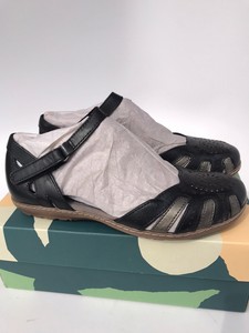 earth cahoon sandals