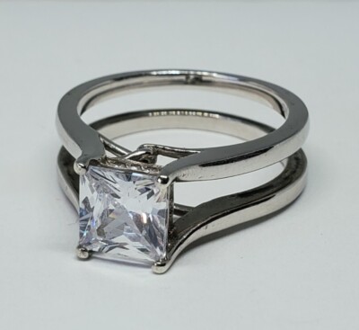 Jeulia Sterling Silver Princess Cut Cubic Zirconia Solitaire Ring Sz