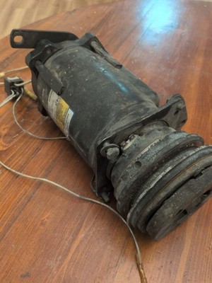 1969 Buick Electra Harrison AC Compressor OEM 1131243 GM Frigidaire A6 Vintage
