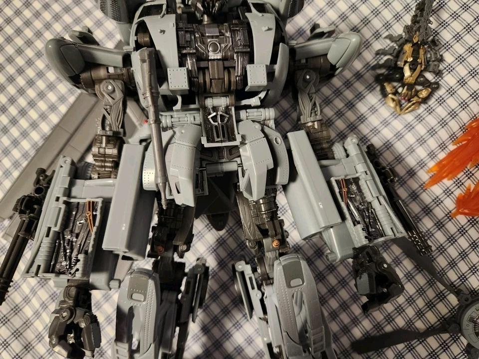 Transformers Masterpiece Movie Series MPM-13 Blackout USED - Image 3 of 4