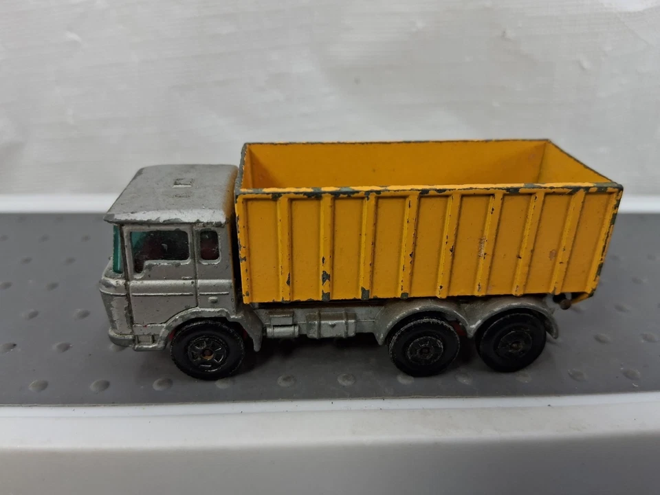 Matchbox Superfast 1970 No. 47 DAF Dump Truck Silver Thin Wheels Die Cast - Image 2 of 4