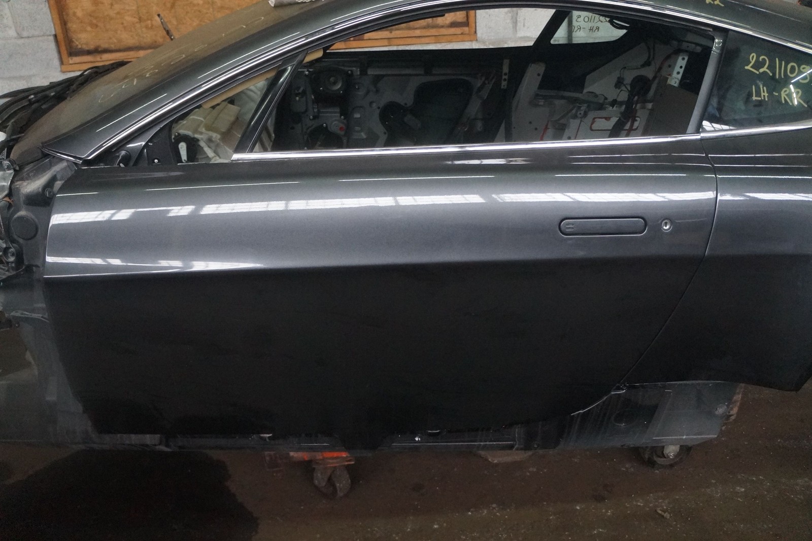 Front Left Driver Door Assembly BG33-20123-AG OEM Aston Martin V8 Vantage 2006