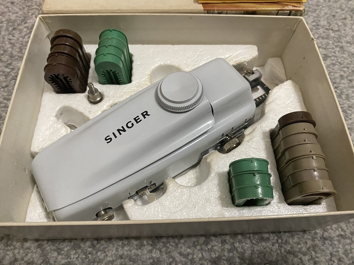 Vintage Singer Automatic Buttonholing 161829 Zig-Zag Sewing