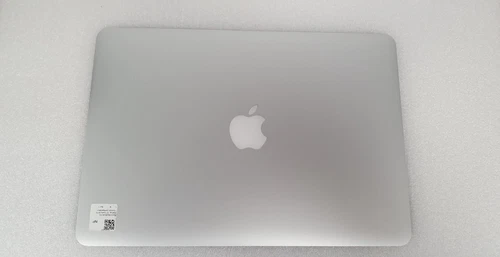 MacBook Pro (13", 2015) A1502 Retina Silver Original Display LCD Pulled C