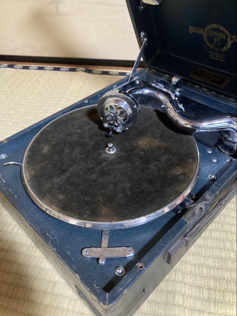 Viva-Tonal Columbia Grafonola No. 203 portable gramophone
