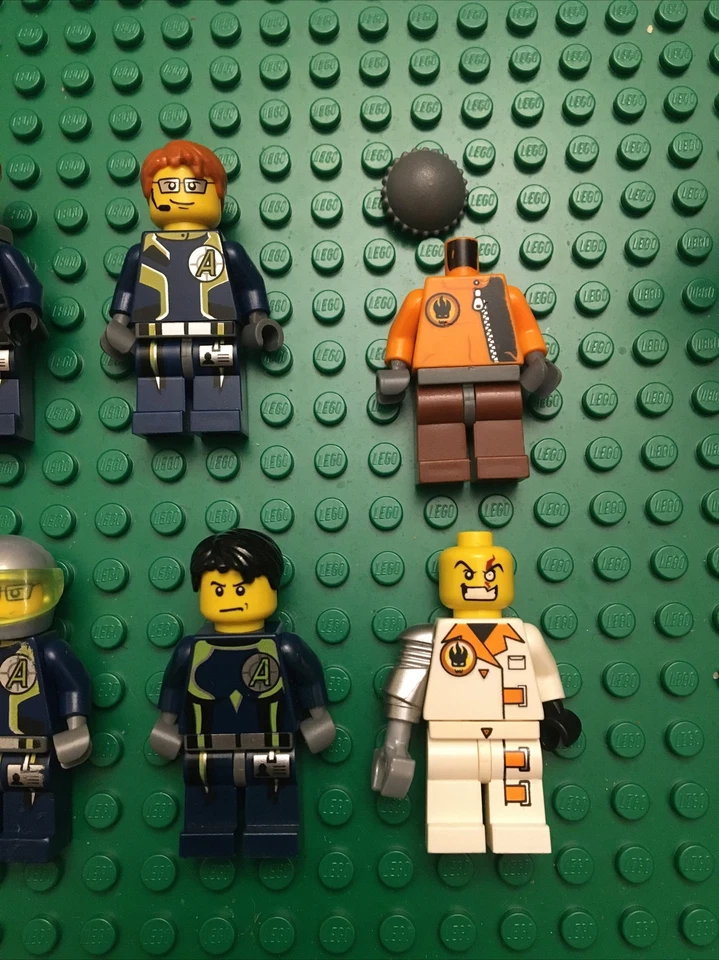 Lego Minifigures Agents Lot Dr. Inferno Metallic Claw, Agent Chase, Agent Fuse++ - Image 4 of 4