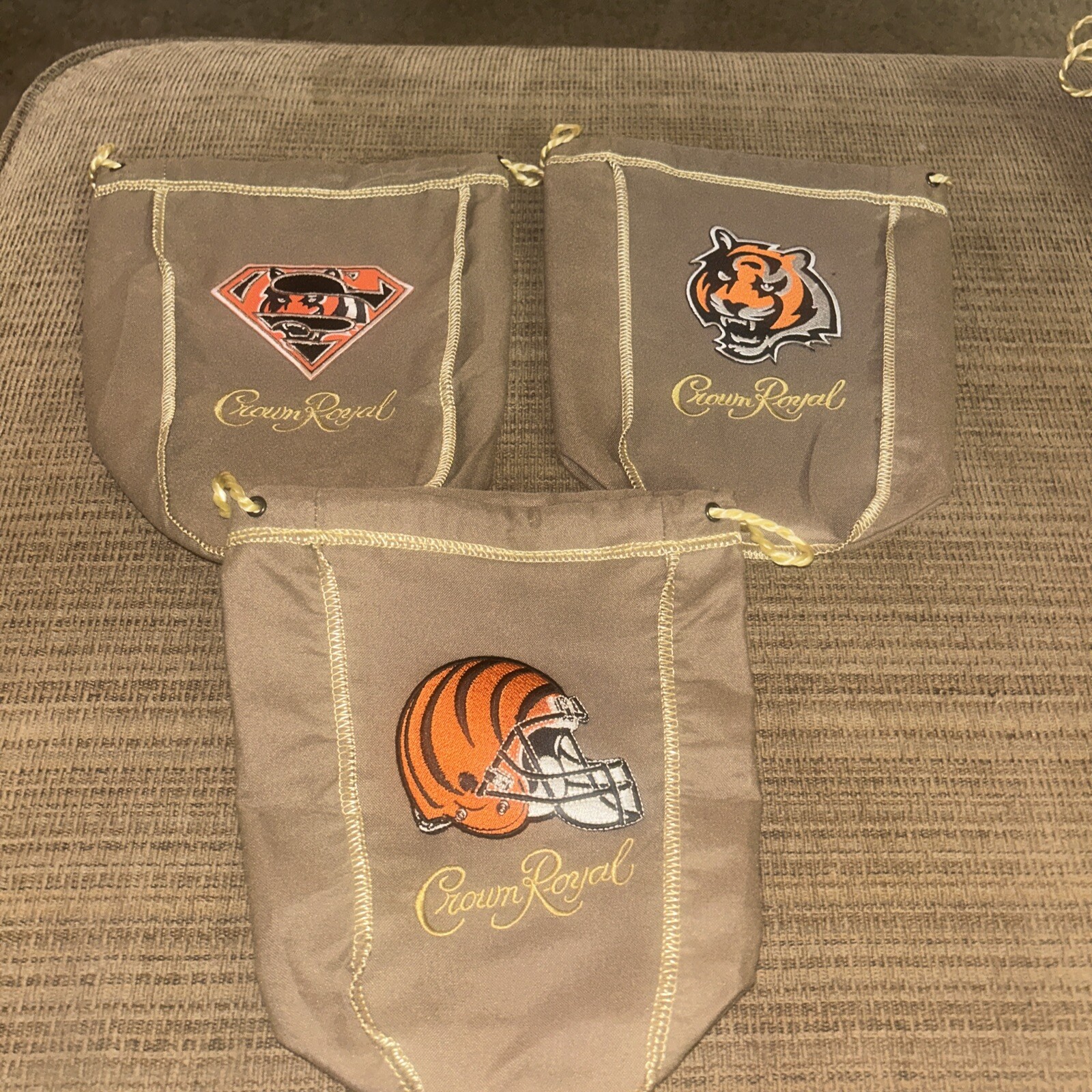 NFL Handmade Cincinnati Bengals 3 Bag Set Of Logo’d CROWN ROYAL BAG  1 Liter 9X7-image