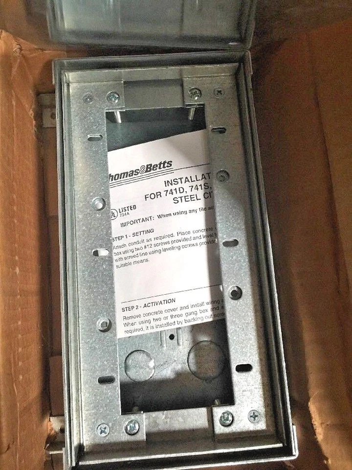 (C) Cajas de piso de acero galvanizado apretadas Thomas & Betts 743S  Foto 4 de 4
