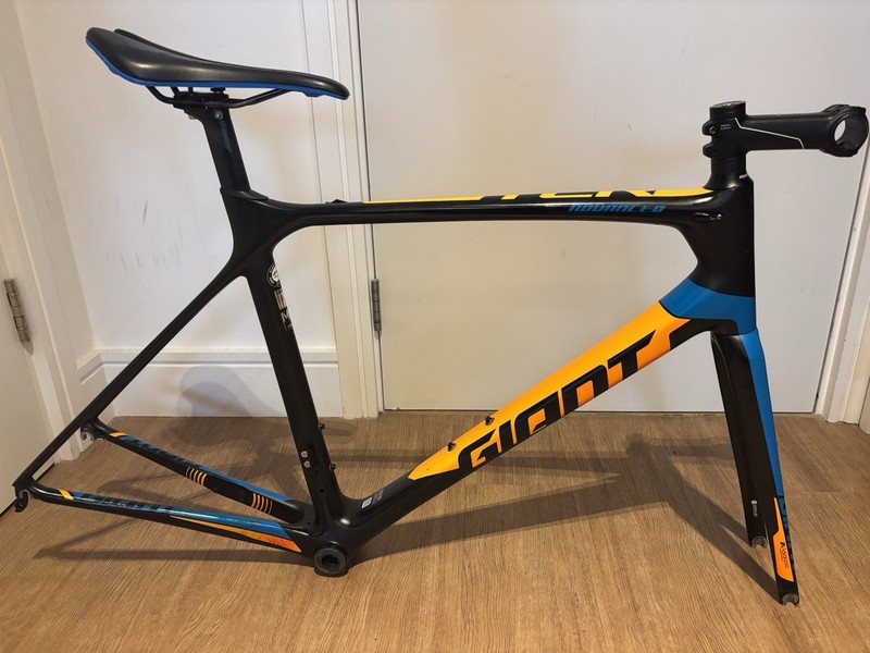 2017 Giant TCR Advanced Pro 1 Frameset M/L (56cm) – Carbon Road Bike Frameset