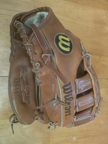 Vintage Wilson Signature Edition Baseball Glove  Cowhide A2644 Looks Unused