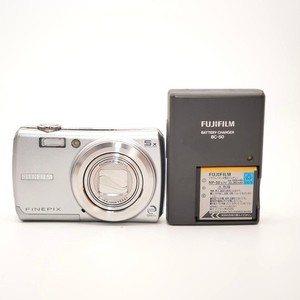 Fujifilm FinePix F100 デジタルカメラ FUJIFILM デジタルカメラ FinePix F100fd