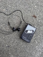 Sanyo MGR87 Portable AM/FM Stereo Cassette Player Walkman