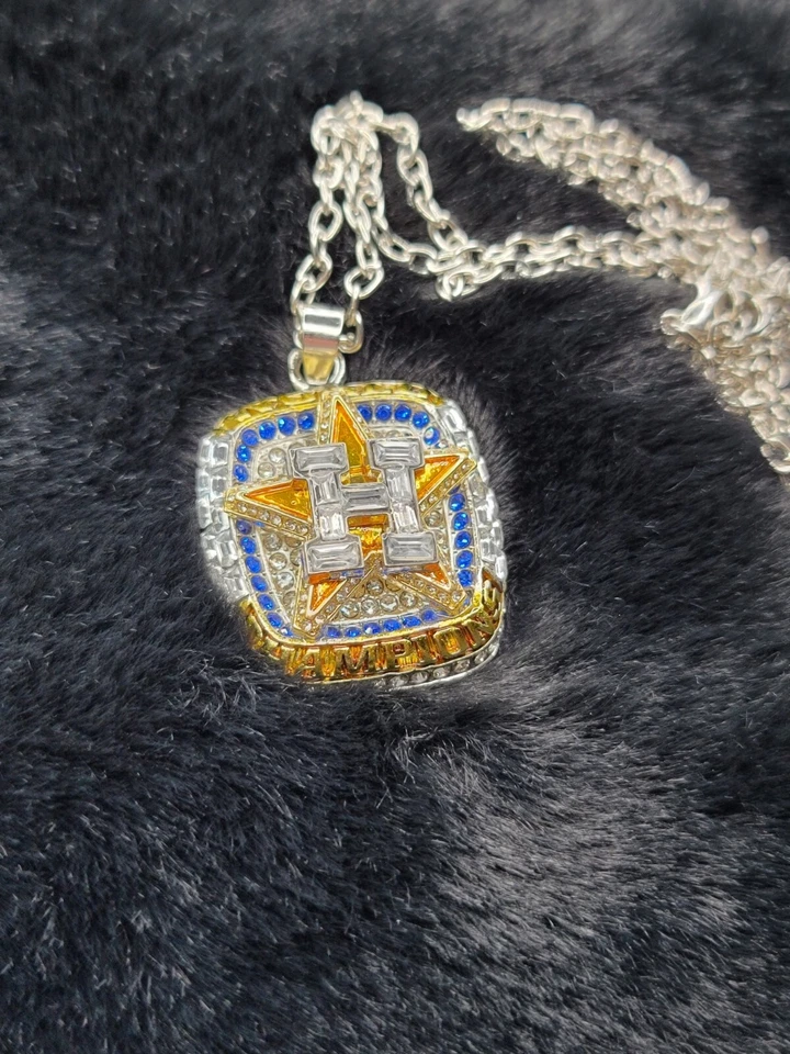 2022 Houston Astros Championship Necklace & Pendant - Image 3 of 4