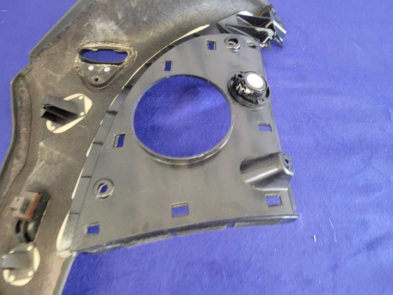2014 Audi R8 V10 Plus Coupe Driver Left Seat Belt Retractor Cover 2136